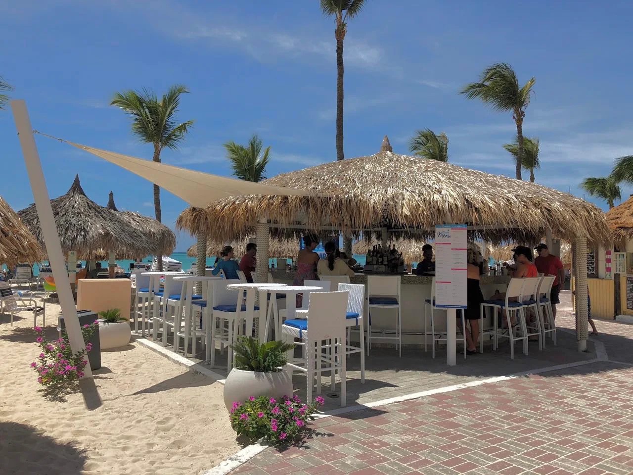 Amare Beach Bar (Playa Linda)